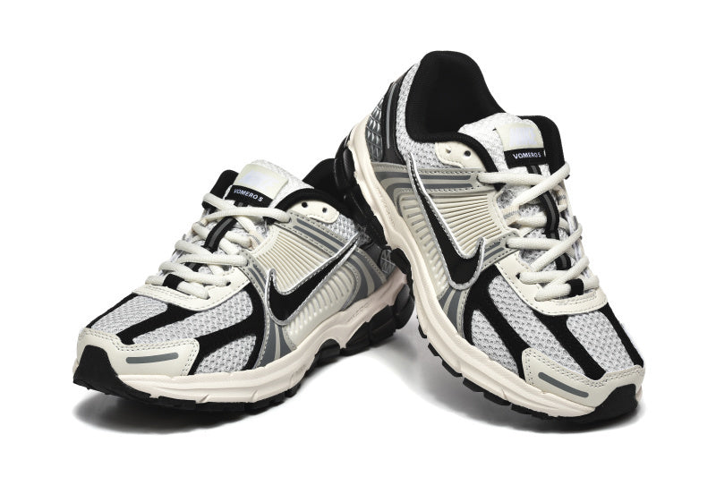 Air Zoom Vomero 5 'Photon Dust Black'