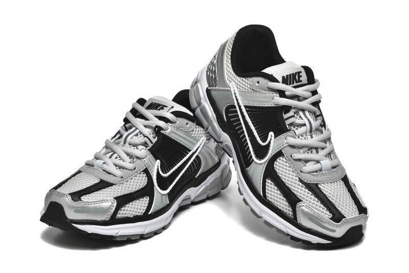 Air Zoom Vomero 5 'Metallic Silver Black'