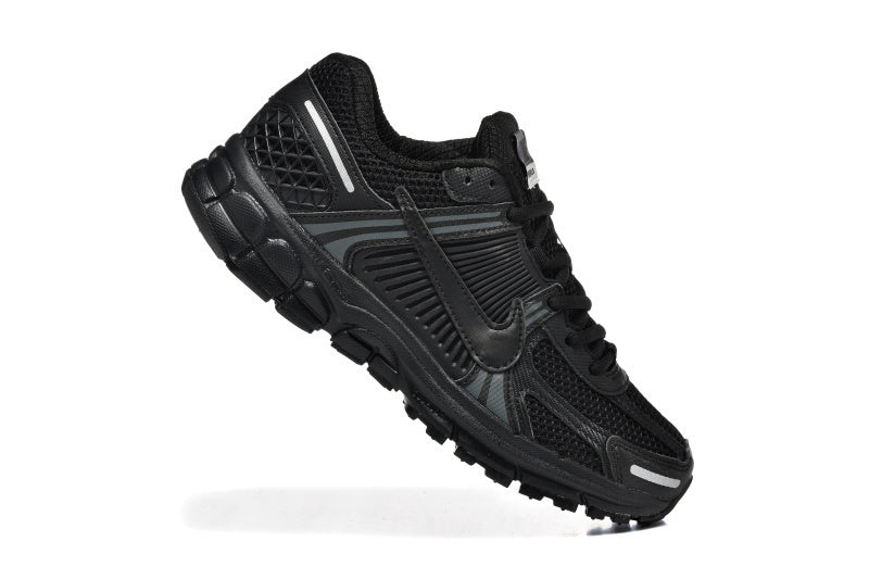 Air Zoom Vomero 5 'Triple Black'